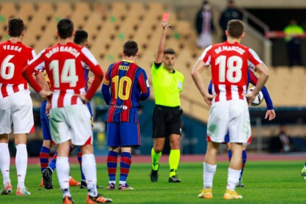 Frustración y descontrol total de Messi; alegría en Athletic: Las imágenes de la Supercopa de España