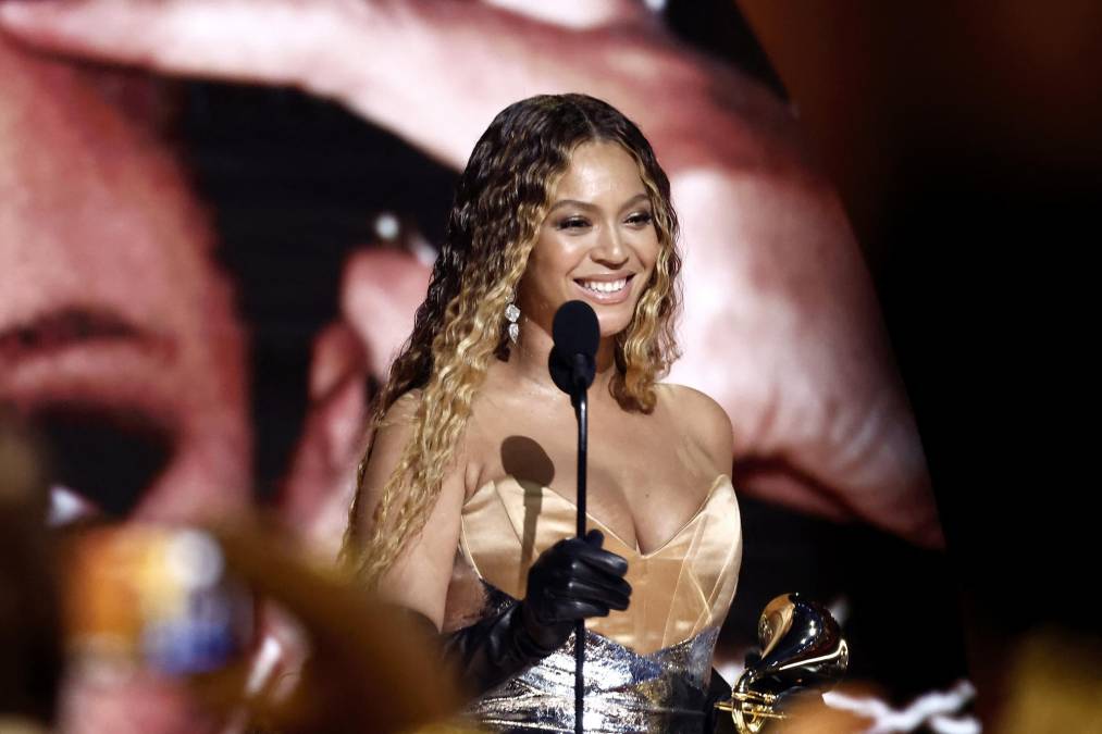 Beyoncé, la niña dorada de la música se va de gira