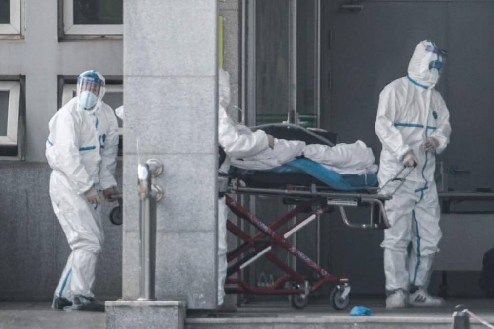 El virus está presente ya en al menos 13 provincias chinas, además de las regiones administrativas especiales de Hong Kong y Macao, que confirmaron este miércoles sus primeros casos.
