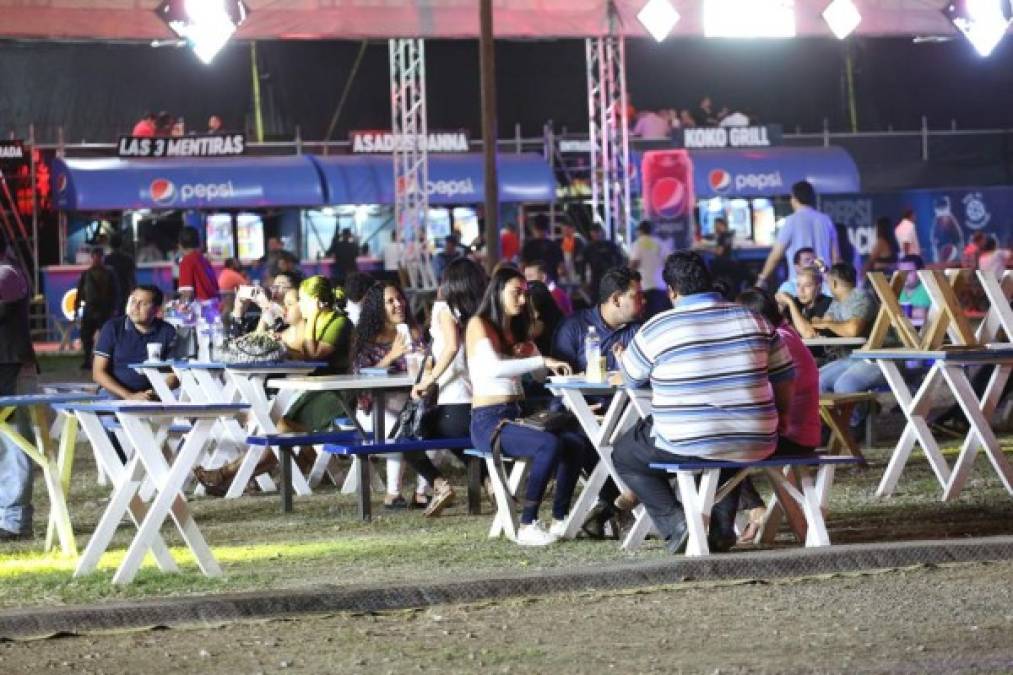 Las áreas dispuestas por Pepsi en las diferentes localidades fueron las más seguras, por lo que las familias enteras pudieron disfrutar y vivir al máximo esta Feria Juniana 2018. <br/>