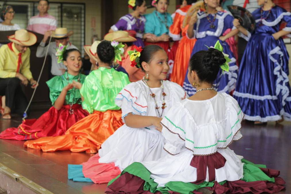 Danza y cultura en el Festival Folclórico 2023 de las escuelas privadas