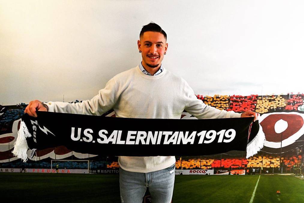 La Salernitana obtiene la cesión del lateral derecho italiano Pasquale Mazzocchi, quien llega procedente del Venezia. 