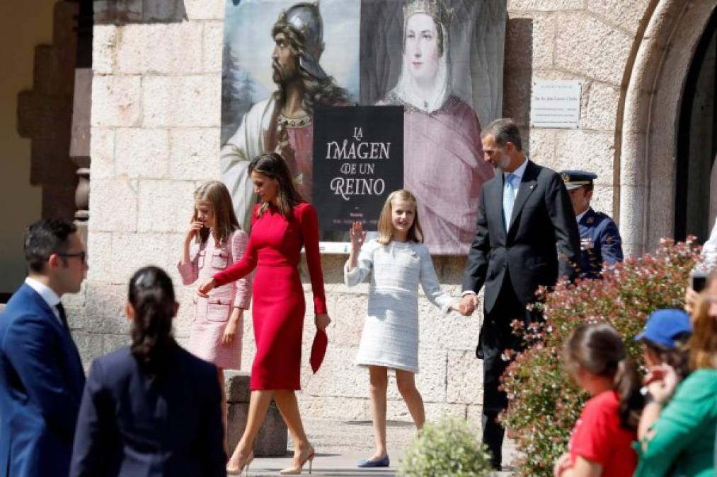 La Princesa Leonor fue la protagonista de una histórica visita a Covadonga, donde la Heredera de la Corona de España recibió oficialmente el reconocimiento de la instituciones de Asturias.