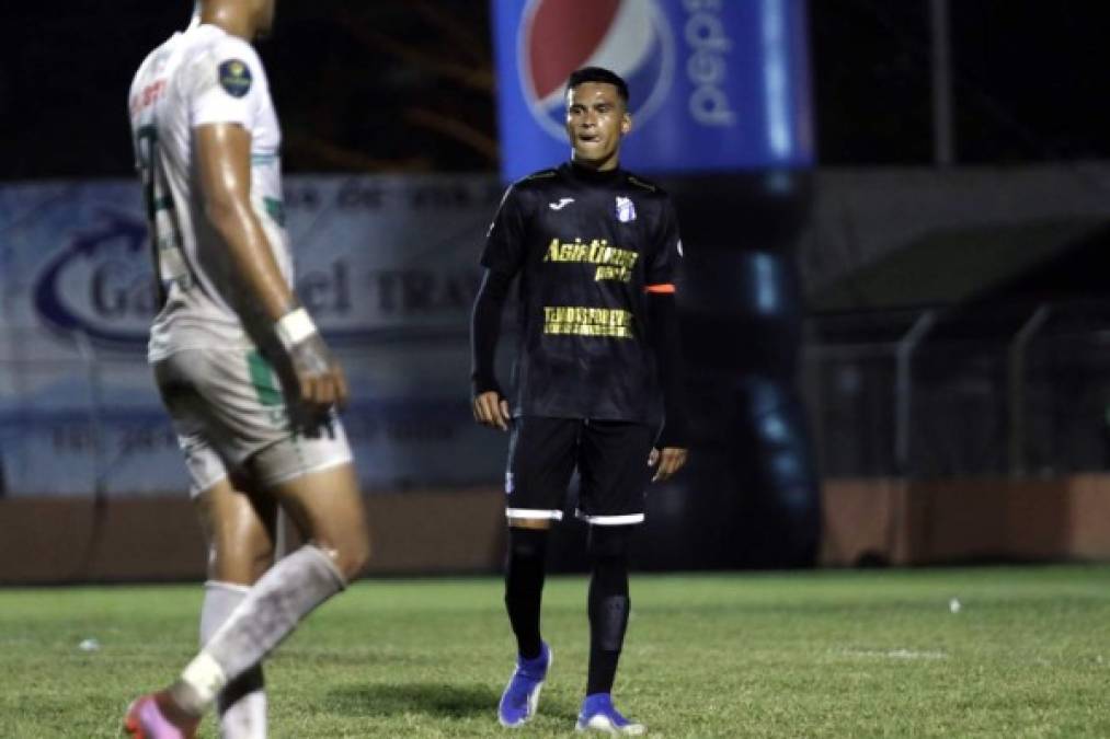 Juan Ángel Delgado, capitán del Honduras Progreso, al final del partido.