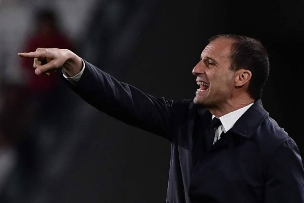 Massimiliano Allegri podría dejar la Juventus, según el diario La Repubblica. La postura entre el técnico y el club son cada vez más distantes y, a la espera de una reunión entre el míster y el presidente Andrea Agnelli, el futuro del entrenador es cada vez más incierto. Además, de acuerdo con la información del medio italiano, Allegri podría tomarse un año sabático, pero también tiene opciones para entrenar y citan al PSG, que se habría interesado por él en los últimos días, e incluso al Barcelona. Apuntan también que su sustituto en la Juve podría ser Antonio Conte.