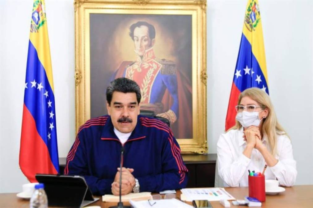 Maduro se vio obligado a denunciar en público que 'todos los participantes en la fiesta realizada en la isla dieron positivo en el virus Covid-19'.