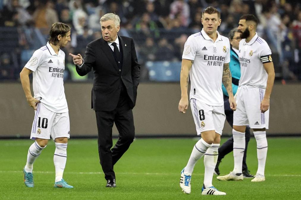 Carlo Ancelotti le llamó la atenció a sus jugadores al medio tiempo del partido.