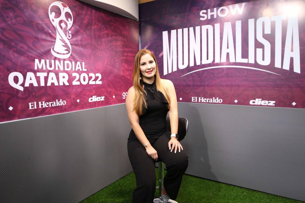 Sobre su experiencia en la cobertura de La Copa Mundial de la FIFA 2014: ¿Qué fue lo mejor para usted, como periodista, el haber estado en la cobertura de un Mundial? Creo que fue el tener una de las pocas acreditaciones que dio la FIFA para el país, porque hay muchos periodistas que van a los mundiales, pero son pocos lo que pueden tener una acreditación y yo la tuve, siendo mujer, algo que fue un desafío a un doble en ese tiempo porque cubrir un Mundial de Fútbol con una acreditación representaba graduarse con honores en esta profesión. Además, tuve el privilegio de gritar en el estadio un gol de Honduras en un mundial 28 años después, de verdad que fue de las mejores experiencias como profesional. 