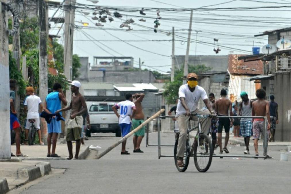 Guayaquil, más que cualquier otra ciudad ecuatoriana, paga con muertos y un desgarrador caos sus errores en el manejo de la pandemia. La capital económica de este país de 17.5 millones de habitantes ofreció en los últimos días imágenes dantescas.