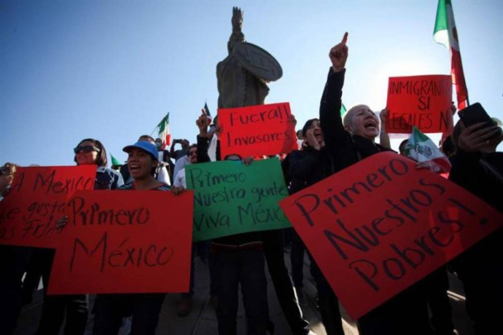 Al menos 3,000 migrantes, de los 5,000 que salieron en caravana hace un mes de Honduras, se encuentran ya en Tijuana.