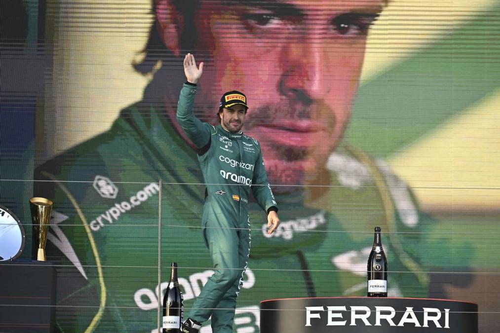 En lo que va de temporada, el piloto español encadena tres podios consecutivos mostrando una gran imagen de poder dentro del paddock de la Fórmula 1. 