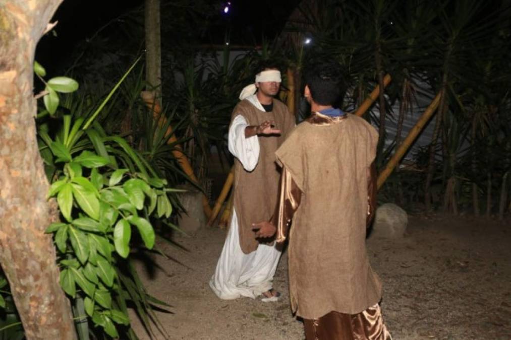 La directora de la Franciscan School, Lourdes Fernández, explicó que cada año el nacimiento tiene, aparte de las estaciones fijas de la Natividad del señor Jesús, una temática especial.