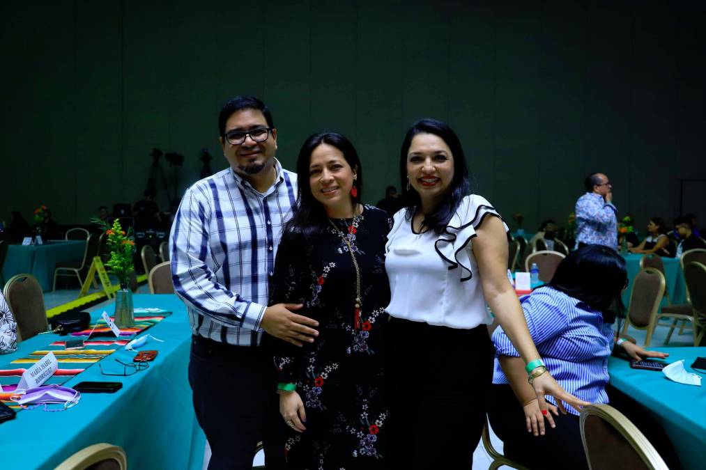 David Espinoza, Frances Chiang y Marisa Rodríguez