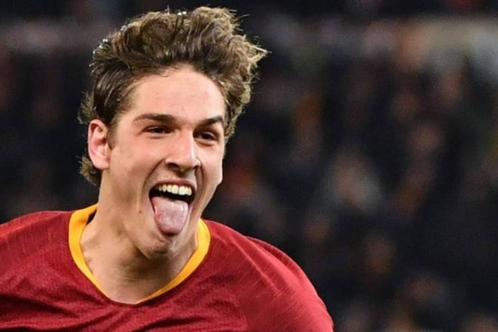 Nicolò Zaniolo es la nueva joya de la Liga de Italia. Cuenta con 19 años de edad y cuenta con una linda mamá.