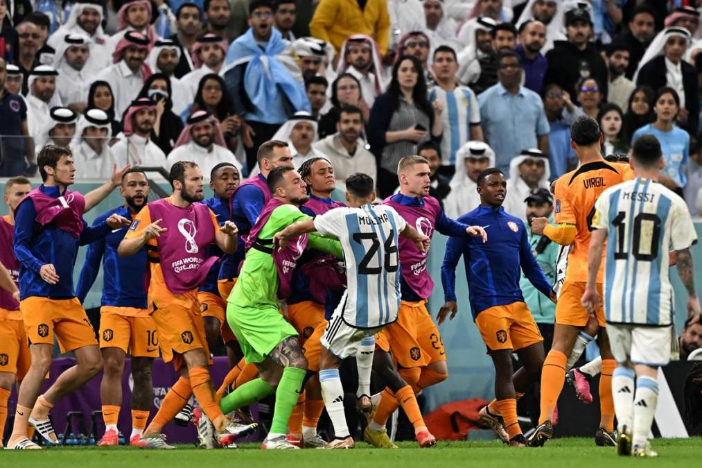 Pelea en Países Bajos-Argentina y lo que hizo Messi con Van Dijk