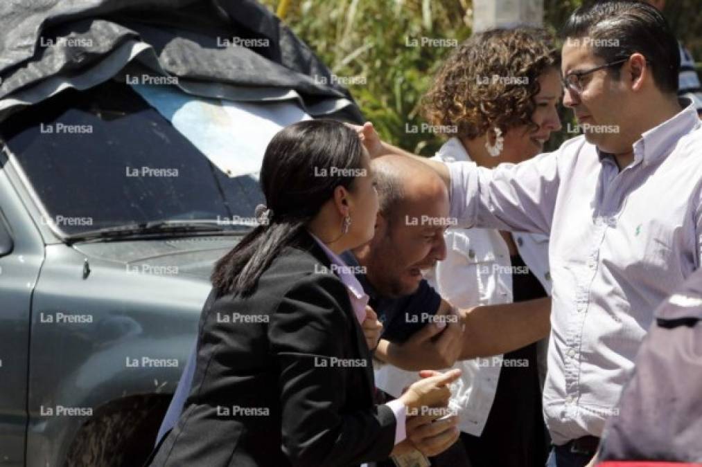 Acosta, del Partido Liberal, circulaba en su vehículo y fue atacado en el barrio Altos de Miraflores Sur de Tegucigalpa, a pocos metros de su vivienda, en circunstancias aún no esclarecidas, indicó la Policía de Honduras.