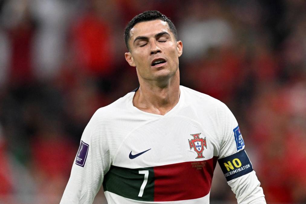 Un duro fin de año para el atacante luso, sin equipo y eliminado de la Copa del Mundo ante Marruecos en octavos de final.