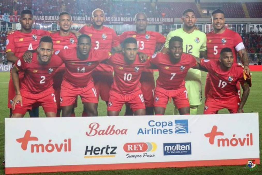 El 11 titular de Panamá contra México.