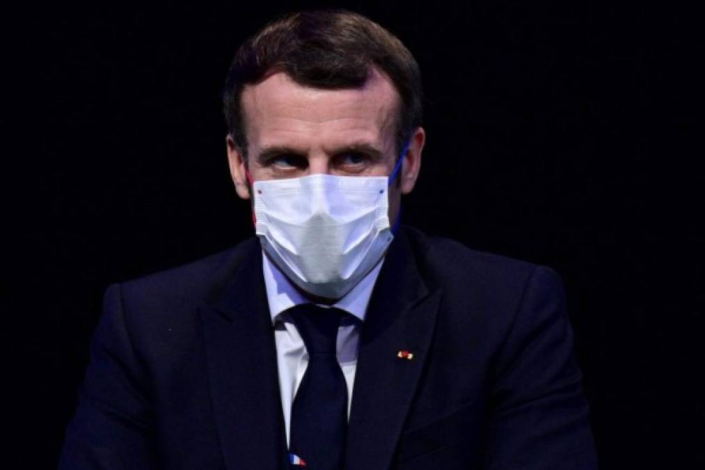 El presidente de Francia, Emmanuel Macron, anunció el pasado 17 de diciembre que dio positivo al test de covid-19, siendo el más reciente mandatario, hasta la fecha, en contraer el virus.