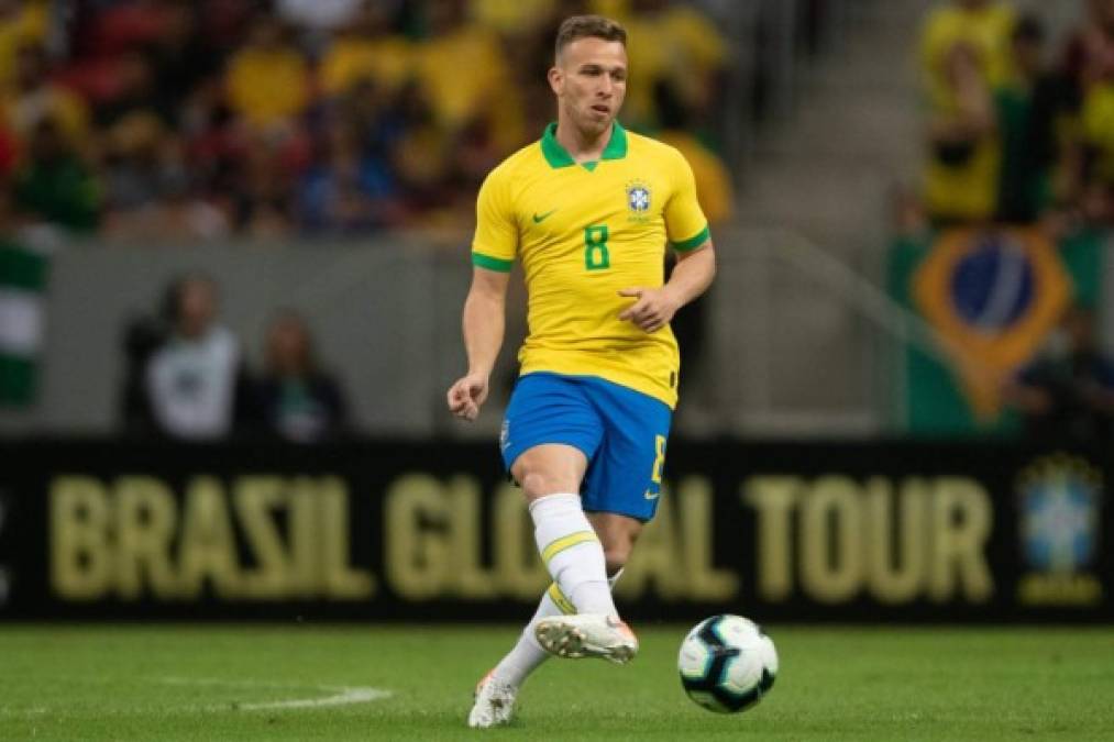 El barcelonista Arthur Melo será uno de los compañeros de Casemiro en el centro del campo de Brasil ante Honduras.