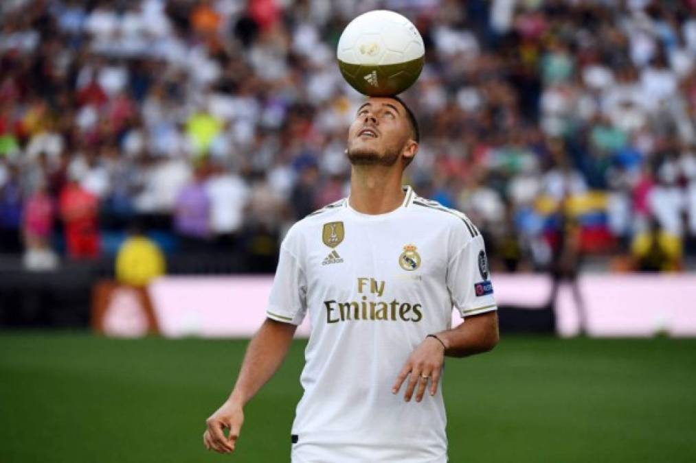 Eden Hazard comenzó a mostrar su magia en el césped del Santiago Bernabéu y demostró su calidad con la pelota.