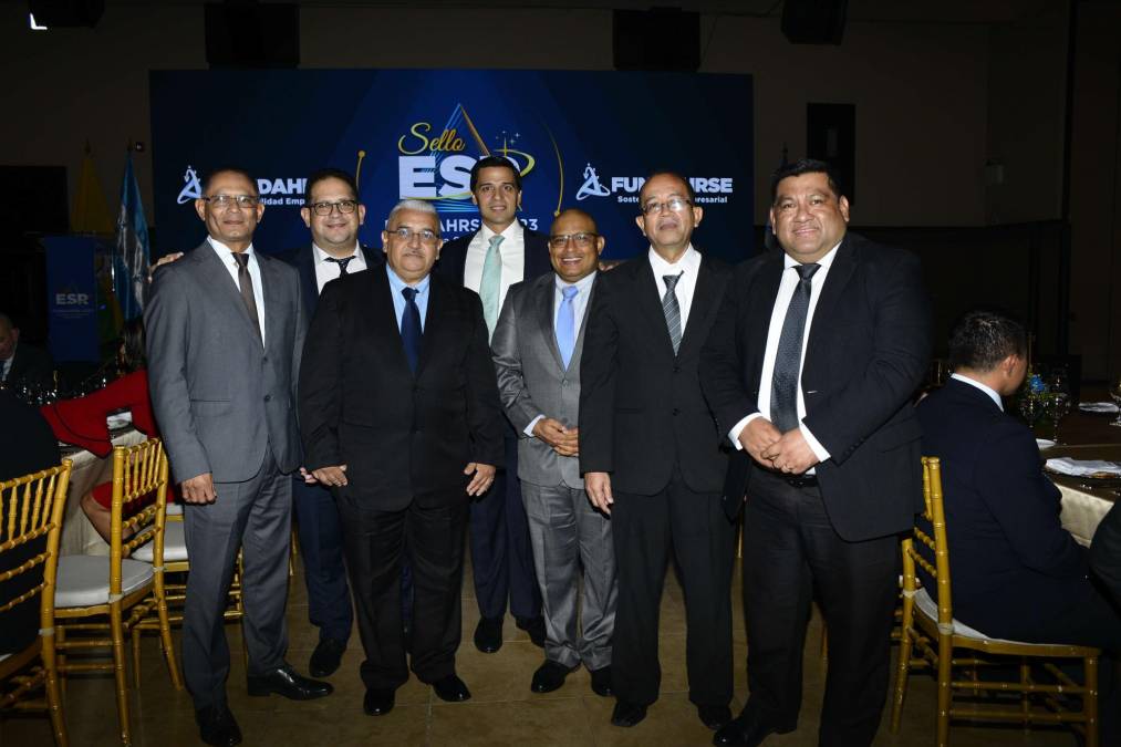 Milton Ramos, Romeo Castellón, Jesús Zavala, José Sánchez, Ramón Medina, Ramón Peña y Manuel Calero