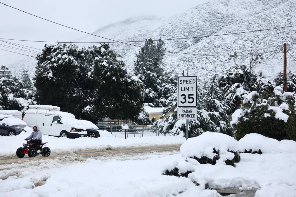 La semana pasada la nieve cayó incluso en la ciudad de Los Ángeles, donde no se registraba este fenómeno desde 1989.