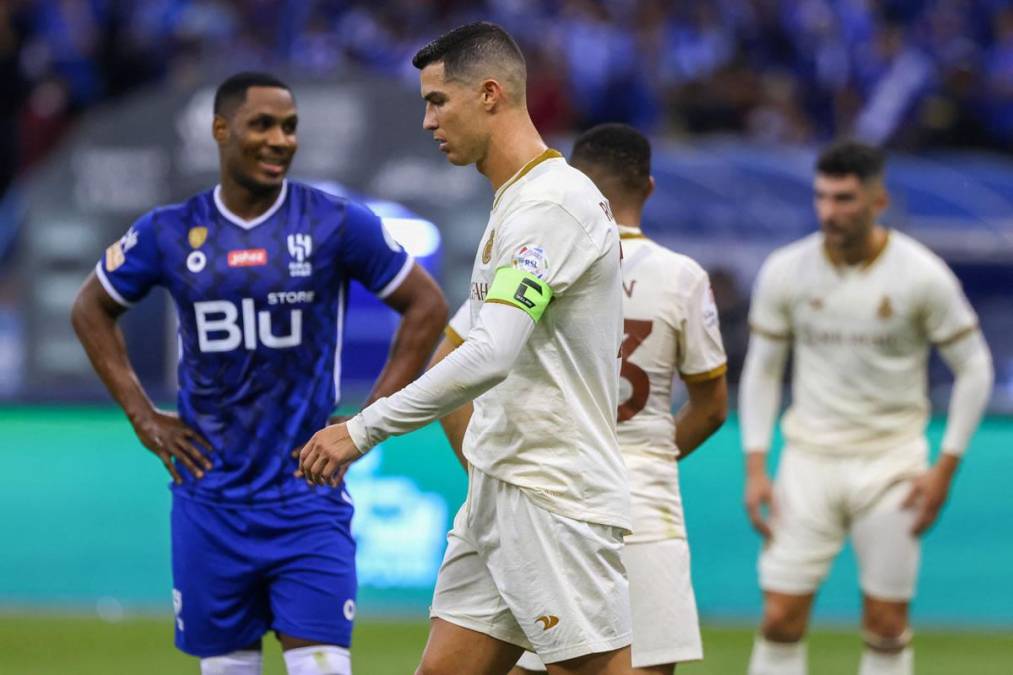 La razón del mal juego de CR7 fue que no aprovechó las opciones claras del Al Nassr en el encuentro, sumado a que tampoco se entendió con sus compañeros y la única oportunidad que apareció para meter el balón al fondo de la red, fue anulada.