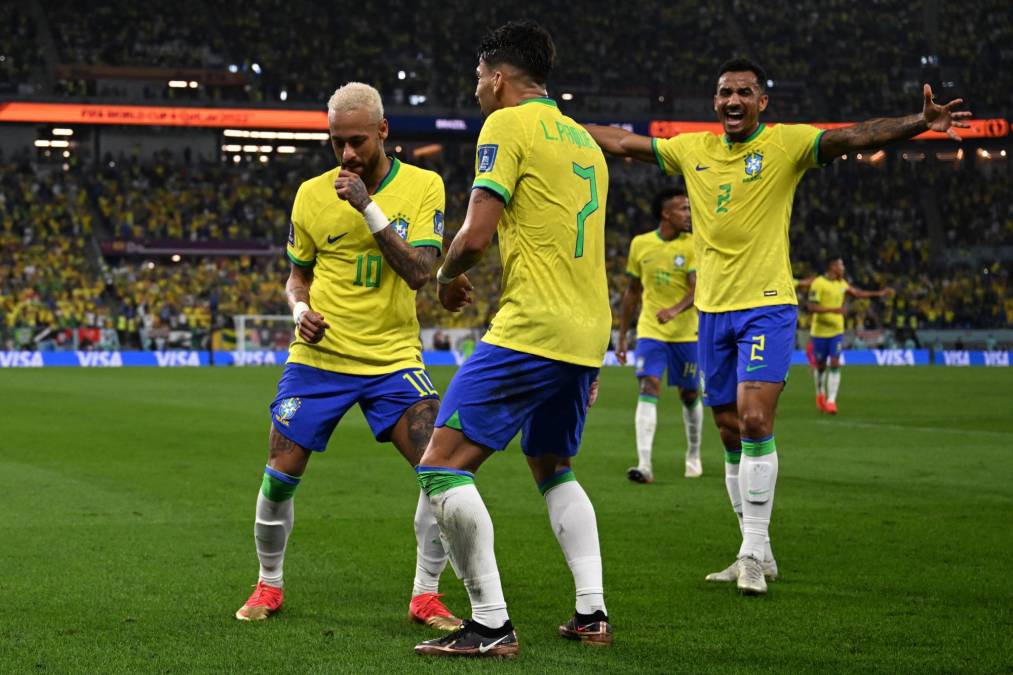 Neymar y Paquetá formaron una dupla de baile que puso el ritmo en la Canarinha.