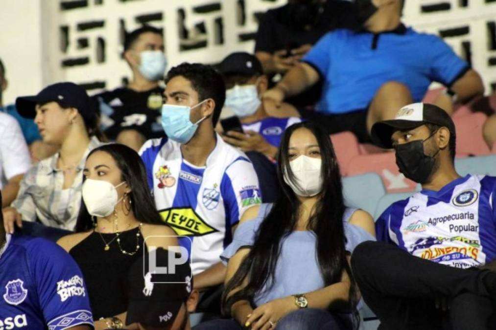 La afición del Victoria no dejó solo a su equipo y festejaron el triunfo ante el Platense.