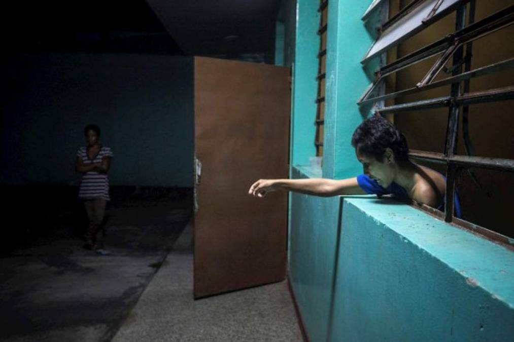 Los pacientes del Hospital Psiquiátrico de Caracas, ubicado en Lídice, Caracas, sufren por la escasez de asistencia médica. Fotos: EFE.