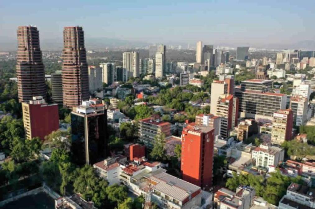 Vista aérea hoy del nacimiento de Polanco en la Ciudad de México luciendo totalmente vacío.