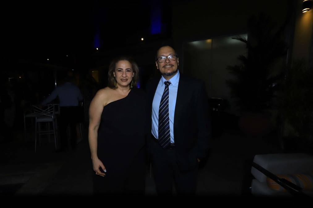 Fanny Hawit (gerente general del Hotel Intercontinental) y Manuel Arenas (chef ejecutivo)