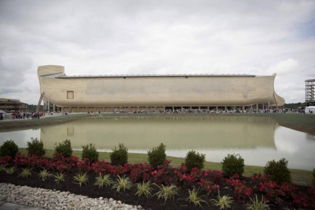 Abren las puertas del arca de Noé en Kentucky