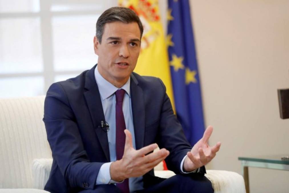 El presidente español, Pedro Sánchez, también se sumó a los líderes internaciones que desconocen la reelección de Maduro. 'No se puede decir que Venezuela es una democracia cuando hay presos políticos', sentenció el jefe de Gobierno a la vez que expresó su 'gran preocupación' por la crisis venezolana.