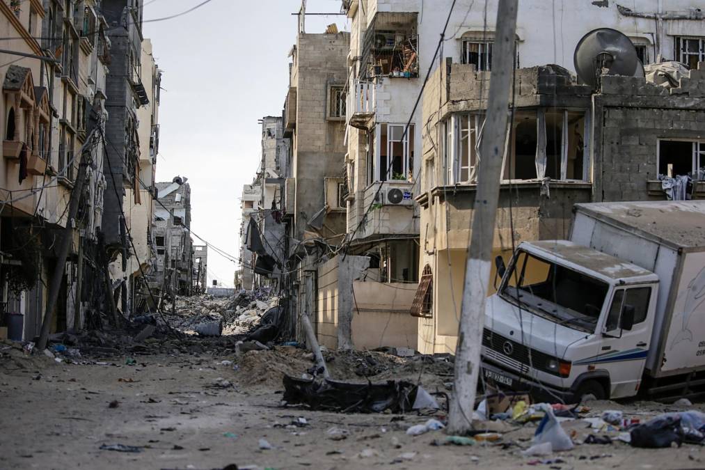 Los bombardeos de represalia provocaron 8.000 muertes en Gaza, de acuerdo con el Ministerio de Salud del enclave, en manos de Hamás desde 2007. 