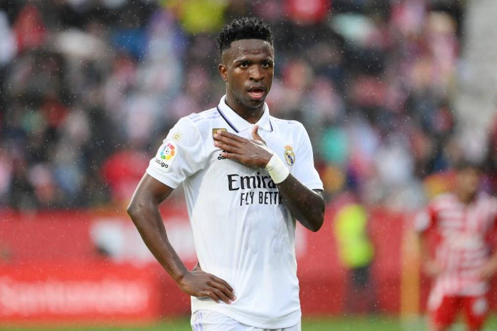 El pasado martes ante Girona, Vinicius estuvo involucrado en varias polémicas. El brasileño se encaró con varios jugadores del equipo rival e inclusive una vez más se metió con la afición.