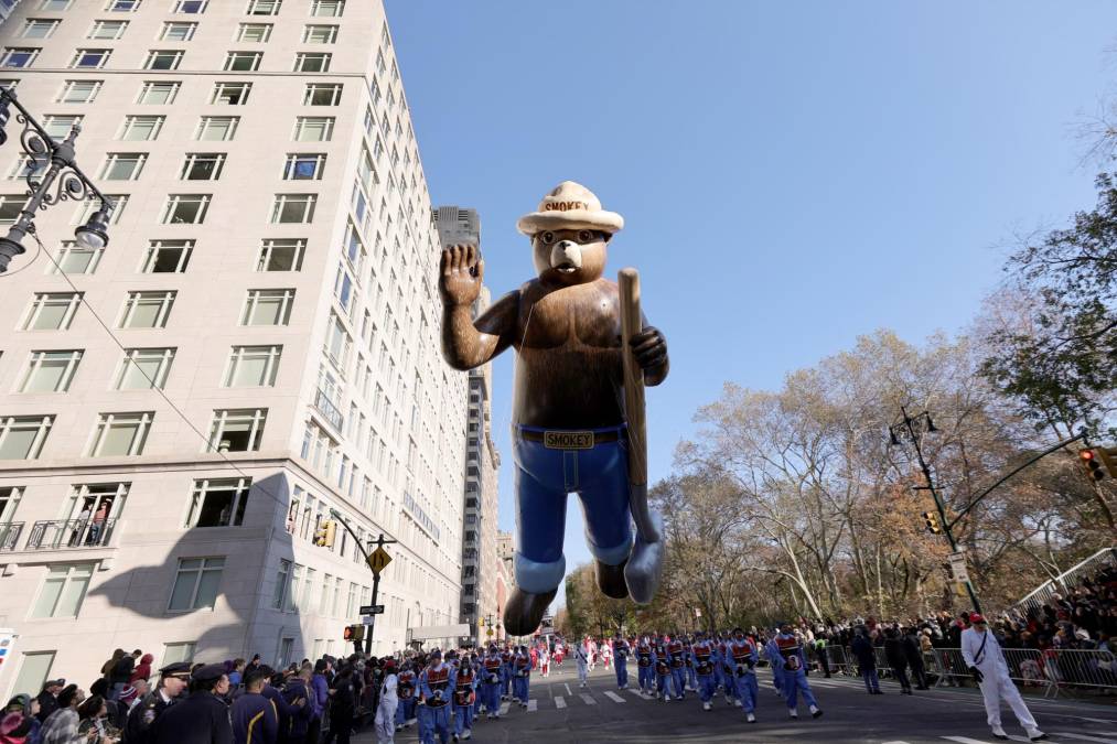 El desfile de Macy’s por Acción de Gracias se celebra bajo fuertes medidas de seguridad