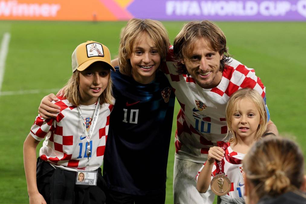 El capitán de Croacia celebró el triunfo con su familia.