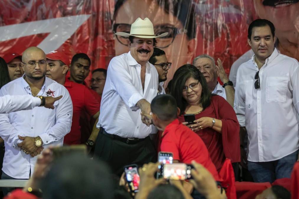 Además de la militancia, líderes departamentales, diputados y el acompañamiento del expresidente Zelaya, también se sumó Héctor Zelaya, hijo de “Mel” y de la actual presidenta Xiomara Castro. 