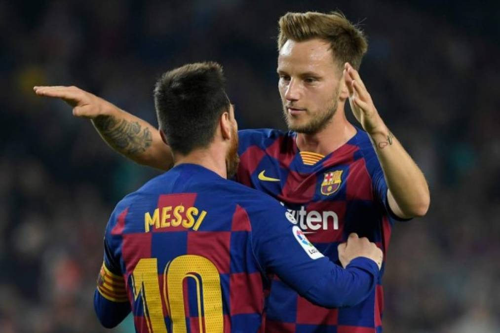 'El Inter está interesado en Rakitic, pero hay otros clubes que no le pierden ojo como el United o la Juventus, que ya lo quiso en verano. Todo el dinero que se ingrese por la venta se contabiliza en el balance ', informa Diario Marca.