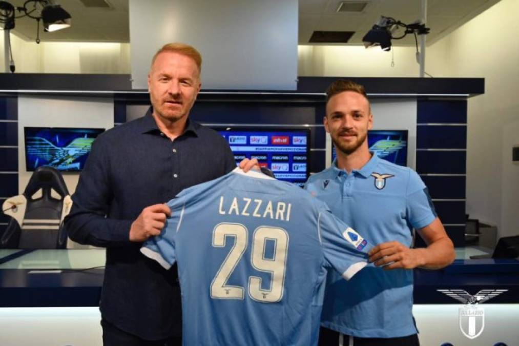 La Lazio ha presentado este jueves a su nuevo fichaje, el mediocampista italiano Manuel Lazzari.