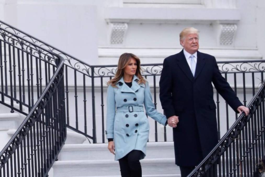 La primera dama estadounidense, Melania Trump, fue la anfitriona del evento, donde la atracción principal fue la clásica carrera de huevos en los jardines de la Casa Blanca.