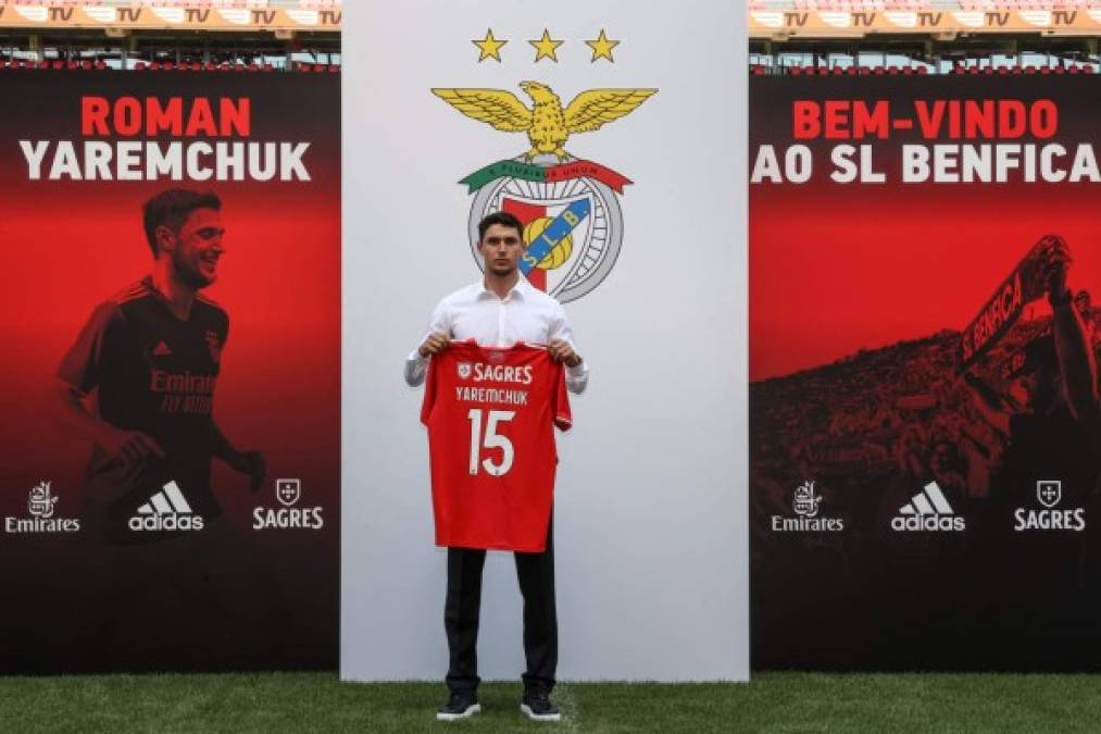 El Benfica ha fichado al delantero ucraniano Roman Yaremchuk por 17.000.000 €. Firma hasta junio de 2026. Foto Twitter Benfica.<br/>