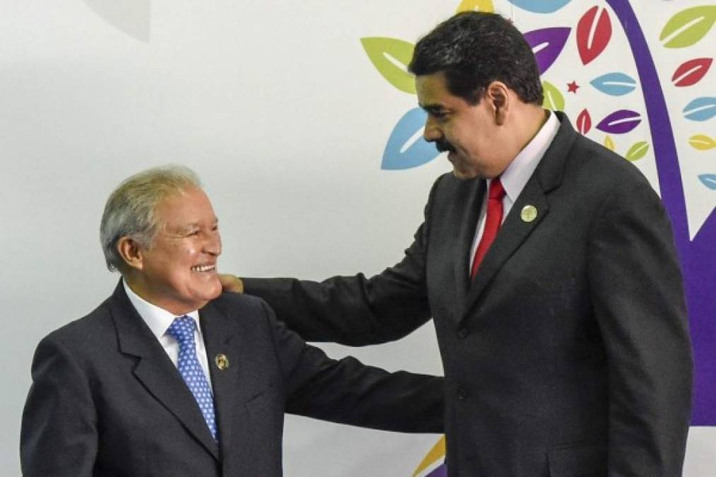 El presidente de El Salvador, Salvador Sánchez Cerén, también viajó a Venezuela para participar en la investidura de Maduro.