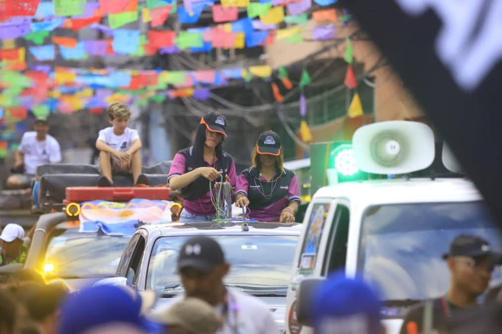 Así disfrutan hondureños y turistas del Gran Carnaval de La Ceiba 2022