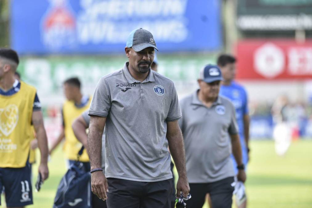 Ninrod Medina fue ratificado por Emilio Izaguirre para seguir en el Motagua pese a la eliminación en repechaje. 