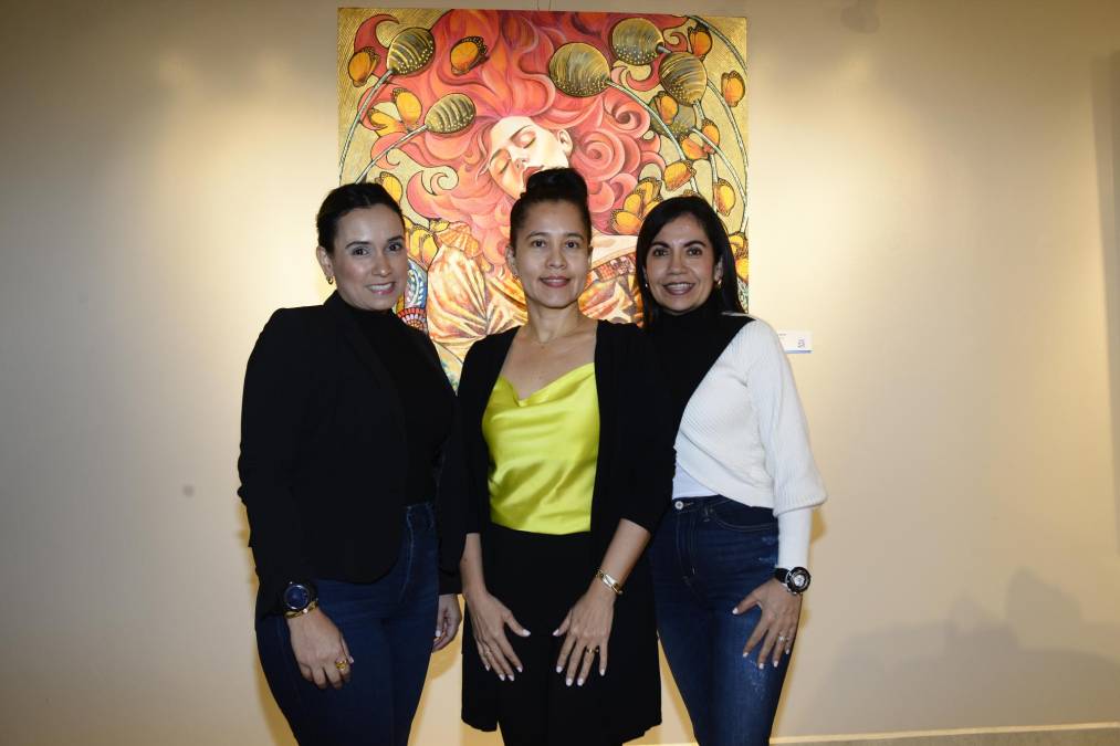 Cinthya Flores, Gloria Duarte y Loany Chirinos