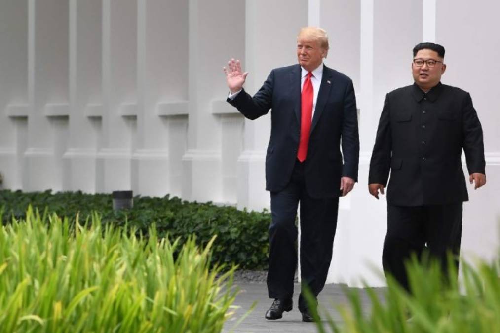 6. Nueva amistad: Tras romper con sus aliados del G7, Trump multiplicó las muestras de afecto y elogió a Kim, calificándolo de 'muy talentoso' y de 'muy buen negociador' y recurriendo a superlativos reservados en general a los aliados.