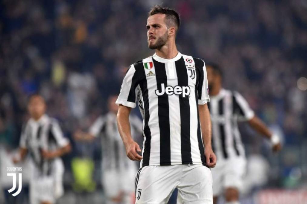 Los planes de la Juventus con Miralem Pjanic una vez hecho oficial el fichaje de Cristiano Ronaldo es el de aguantarlo y retenerlo por todos los medios. Al mediocampista bosnio lo consideran pieza clave de un engranaje que apunta a dominar Europa.